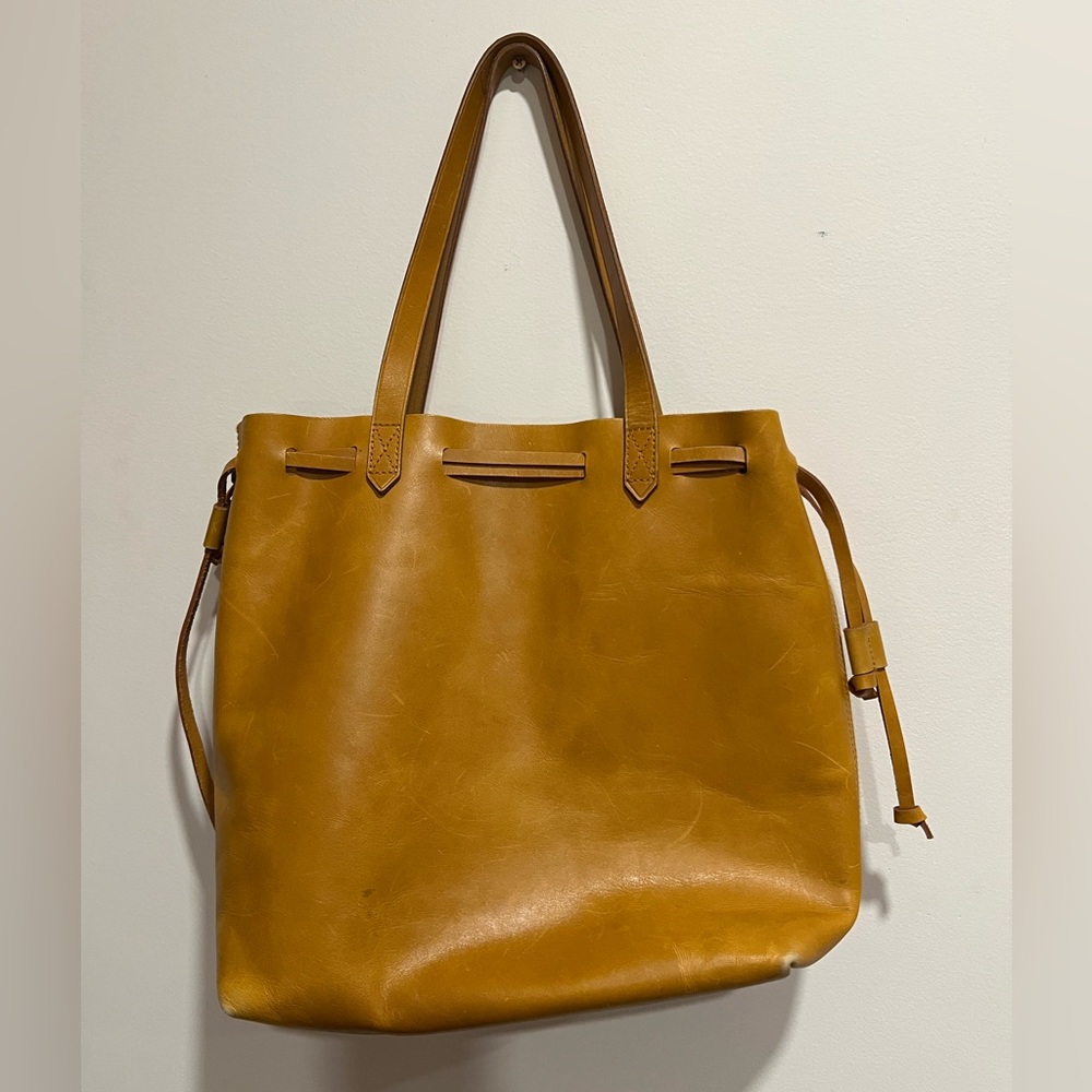 Madewell genuine leather bucket bag